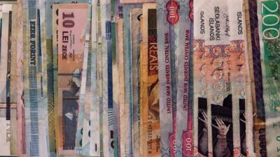 Assorted denomination banknotes